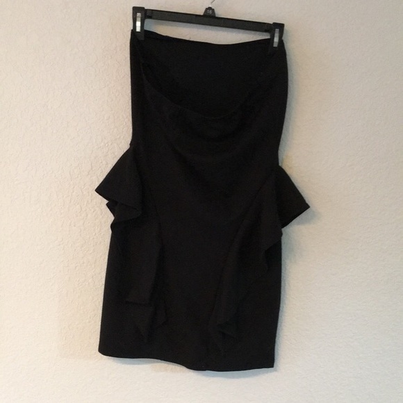 🖤Black Ruffle Dress🖤 - Picture 2 of 4